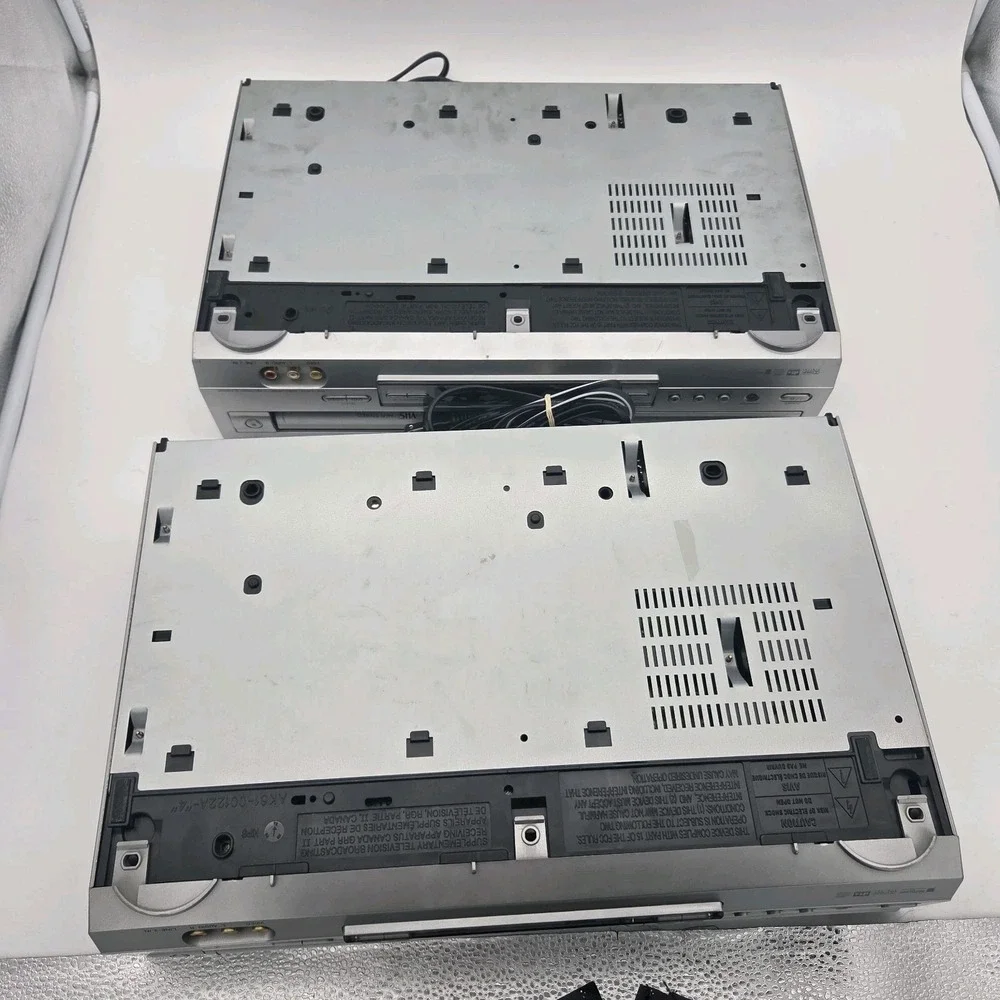 Sony SLV-D300P DVD VCR Combo Player VHS Recorder For Parts Or Repair Lot Of 2
